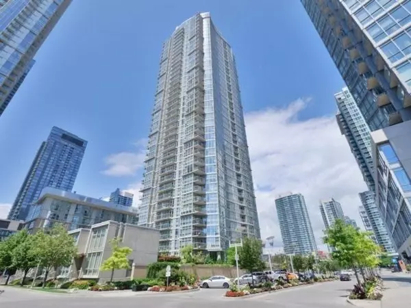 10 Navy Wharf CT #P3-60, Toronto C01, ON M5V 3V2