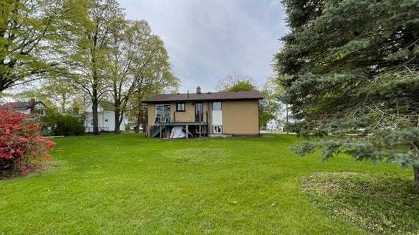 Lambton Shores, ON N0M 1B0,27 ANN ST