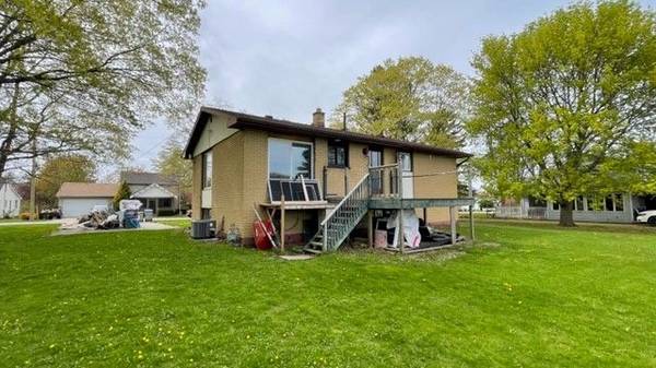 Lambton Shores, ON N0M 1B0,27 ANN ST