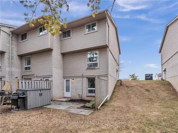 Guelph, ON N1K 1A3,700 Paisley RD #55