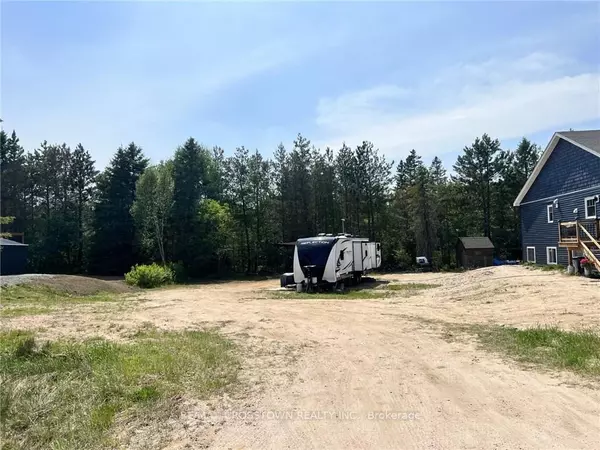 Parry Sound, ON P0A 1X0,11 Cedar CT