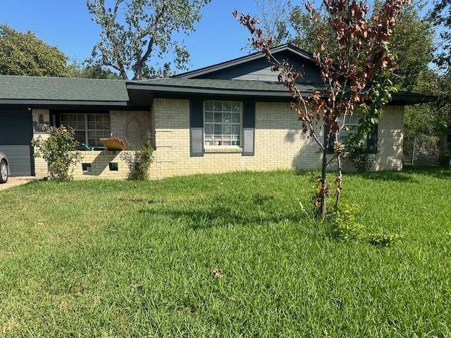 2322 Halifax Drive, Carrollton, TX 75006