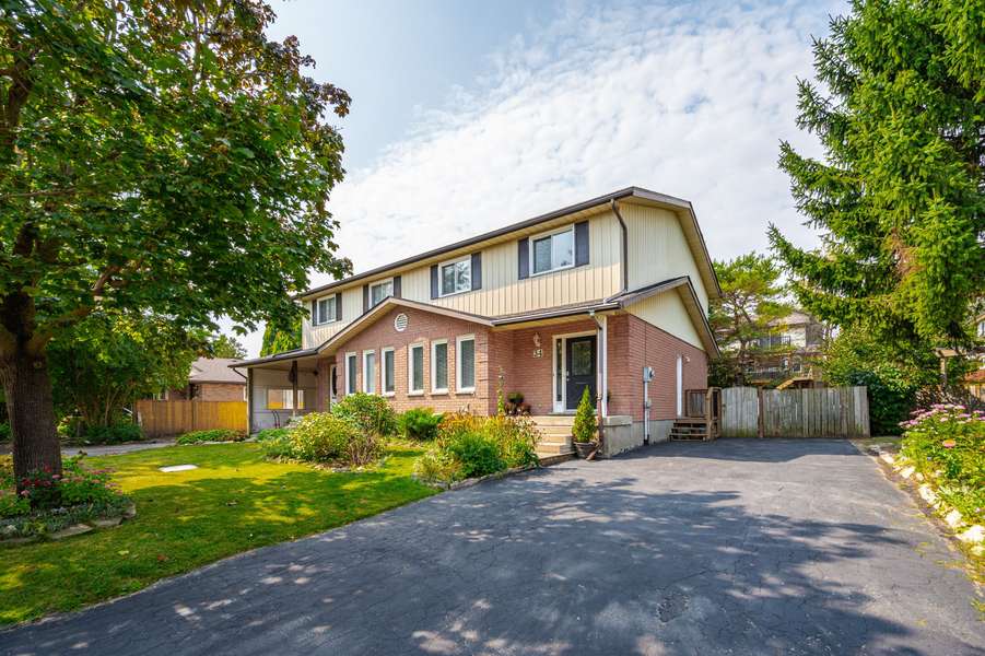 34 Wilson CRES, Centre Wellington, ON N0B 1S0