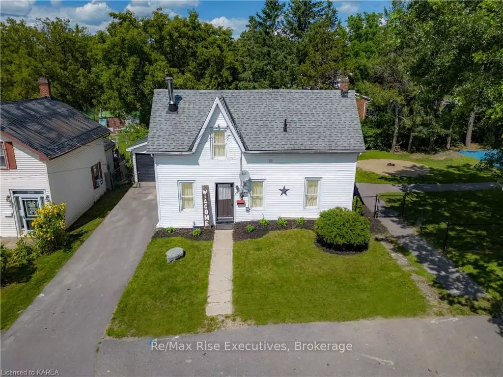 Greater Napanee, ON K7R 3C4,15 CATHERINE ST