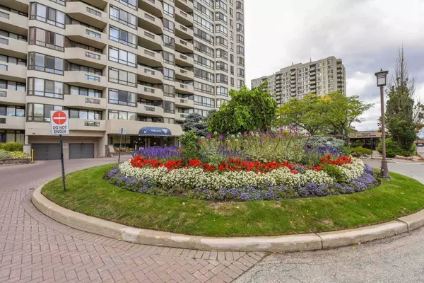 Toronto E05, ON M1W 3X9,225 Bamburgh CIR #610