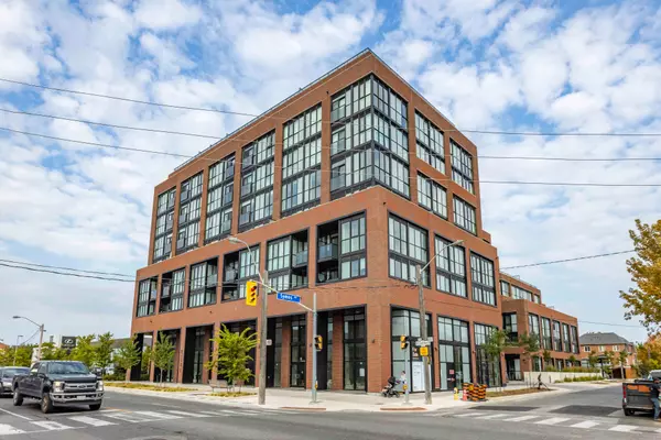 2300 St Clair AVE W #308, Toronto W02, ON M6N 0B3