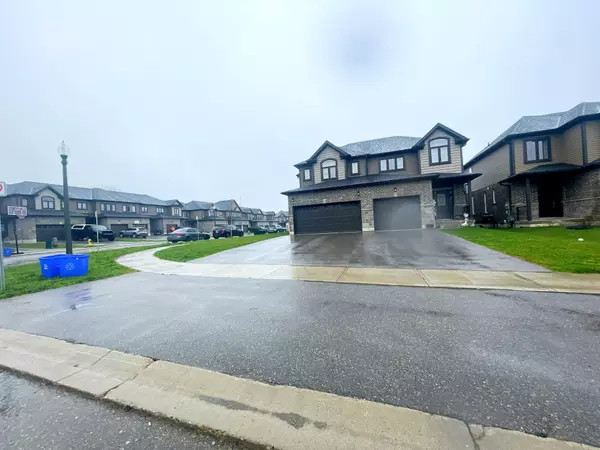 169 Links CRES, Woodstock, ON N4T 0E7