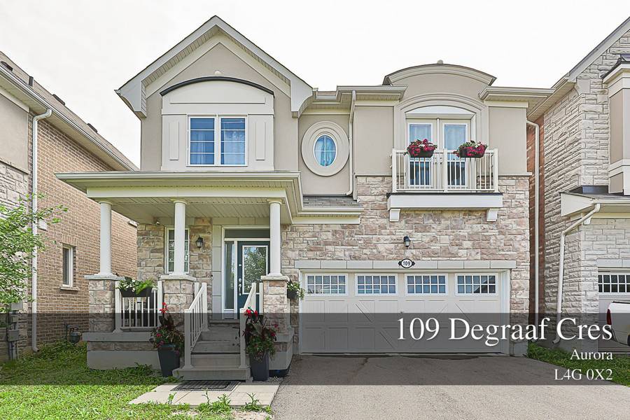 109 Degraaf CRES, Aurora, ON L4G 0X2