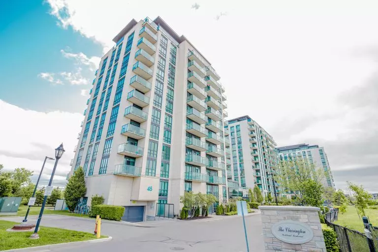 45 Yorkland BLVD #902, Brampton, ON L6P 4B4