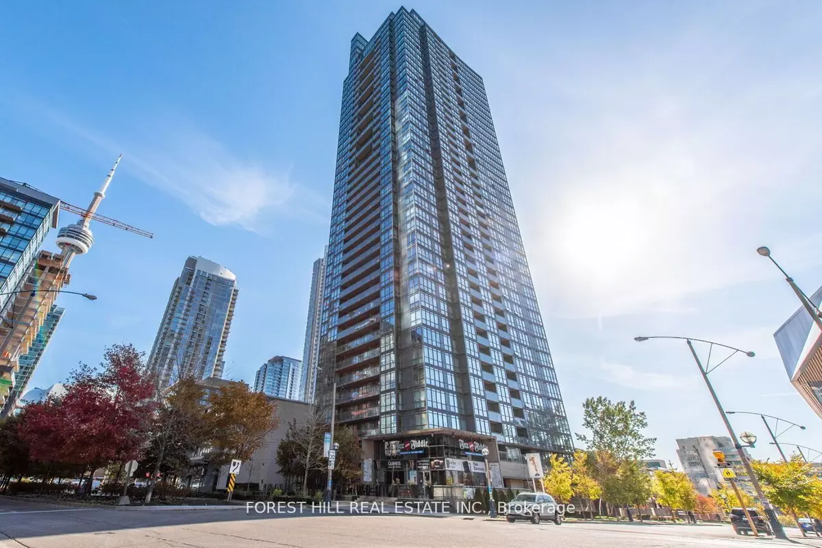 Toronto C01, ON M5V 3Y4,15 Fort York BLVD #PH01