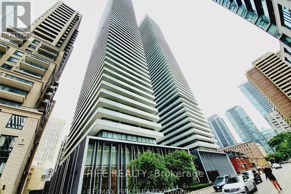 Toronto C08, ON M4Y 1T1,50 Charles ST E #3407