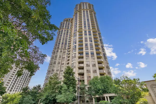 80 Harrison Garden BLVD #1523, Toronto C14, ON M2N 7E3