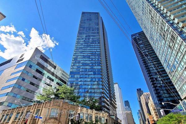 Toronto C01, ON M5S 1Z6,832 Bay ST #4102