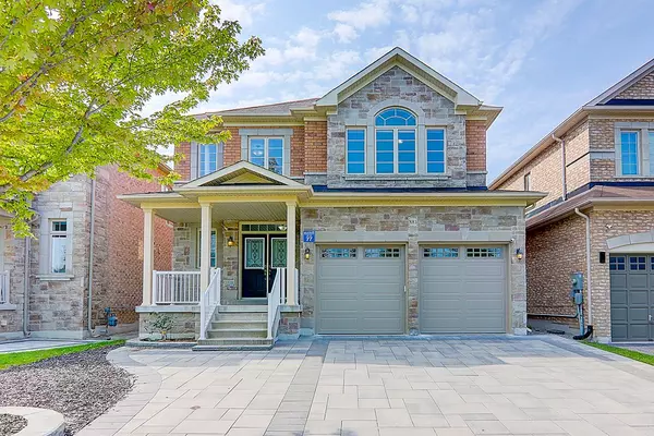 881 Memorial CIR, Newmarket, ON L3X 0A8