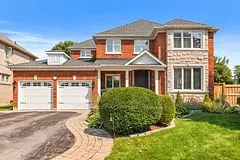 693 Foxcroft BLVD, Newmarket, ON L3X 1N2