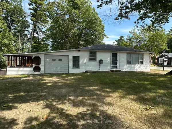 38 Laidlaw ST, Wasaga Beach, ON L9Z 2L2