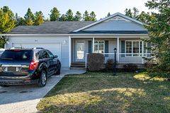 30 Illinois CRES, Wasaga Beach, ON L9Z 3A8