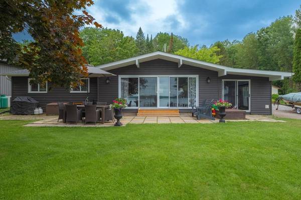 1515 O'Connor DR, Smith-ennismore-lakefield, ON K0L 1T0