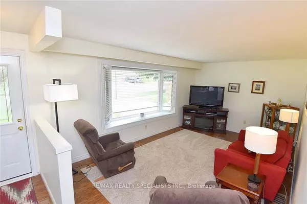 Guelph, ON N1H 6E5,60 Kenwood CRES