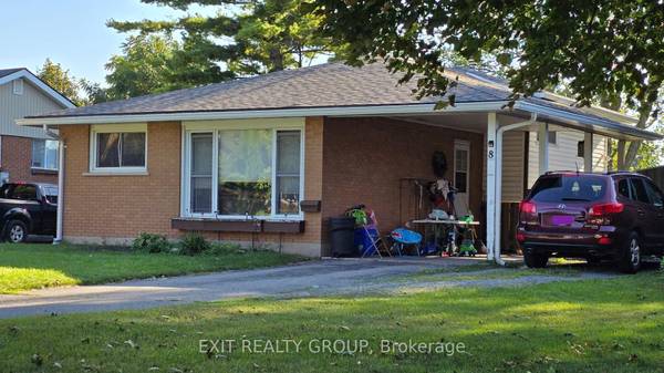 8 Village DR, Belleville, ON K8P 4J8