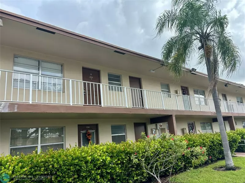 7405 W Atlantic Blvd  #204, Margate, FL 33063