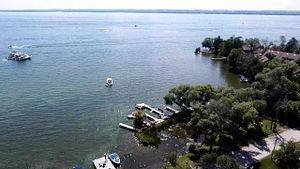 15 Lake DR N, Georgina, ON L4P 1A1