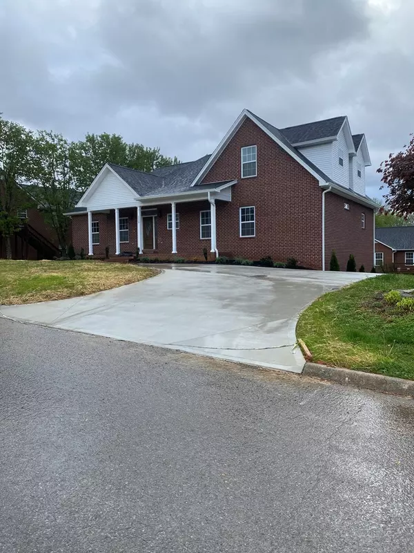 Cookeville, TN 38501,1329 Bridle Path