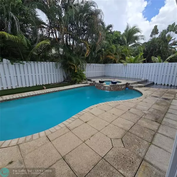 1465 NW 129th Ter, Sunrise, FL 33323