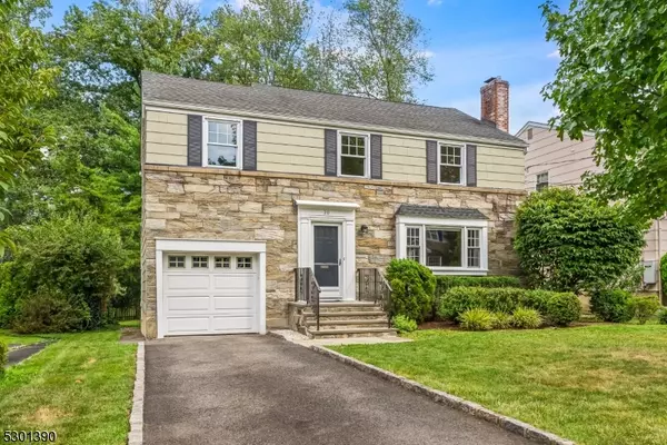 Millburn Twp., NJ 07078,20 Elmwood Pl