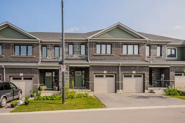 Kitchener, ON N2R 0P8,43 Woodedge CIR