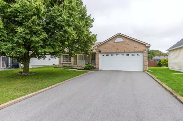 Kawartha Lakes, ON K9V 6B1,17 Cedar CT