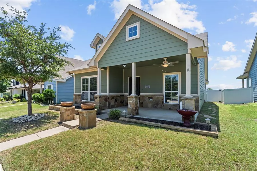 3237 Mint Springs Street, Fort Worth, TX 76179