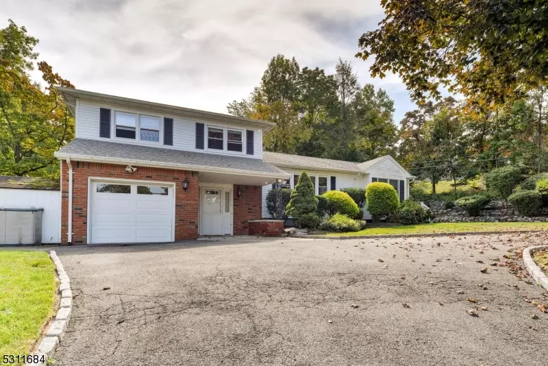 11 Tintle Rd, Butler Boro, NJ 07405