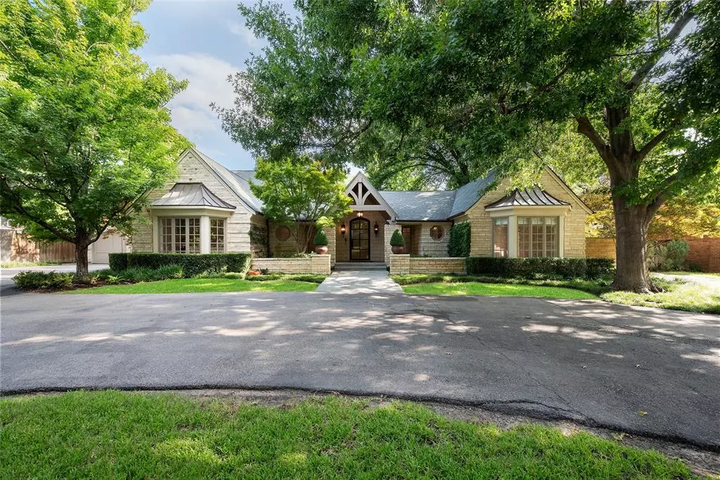 Dallas, TX 75229,5115 Walnut Hill Lane