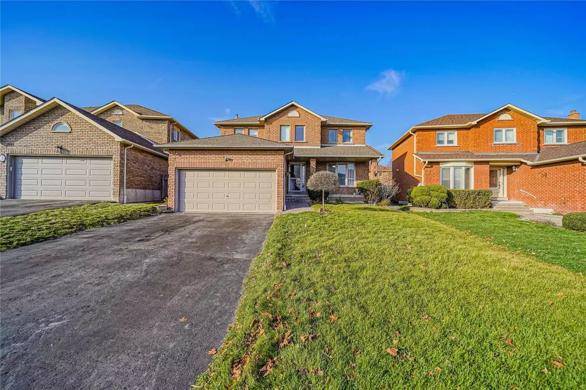 Whitby, ON L1R 1T4,10 Millstone CRES