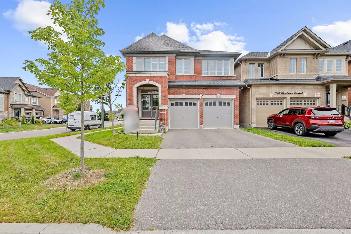 Oshawa, ON L1L 0M2,2560 Bandsman CRES