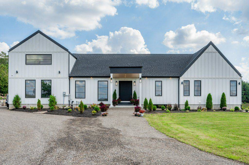 Puslinch, ON N1H 6J3,6565 Forestell RD