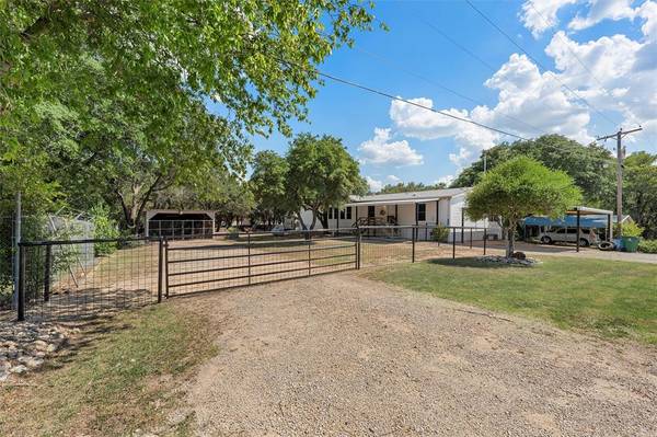 Clifton, TX 76634,218 County Road 1744