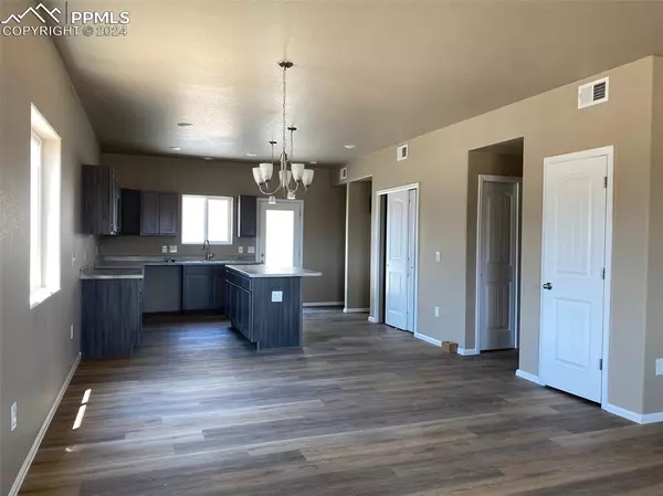 Pueblo, CO 81008,6217 Sawyer Ridge DR