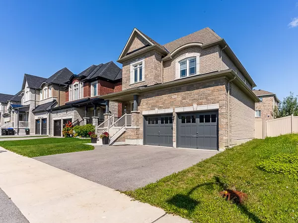 Bradford West Gwillimbury, ON L3Z 4J4,312 Chelsea CRES