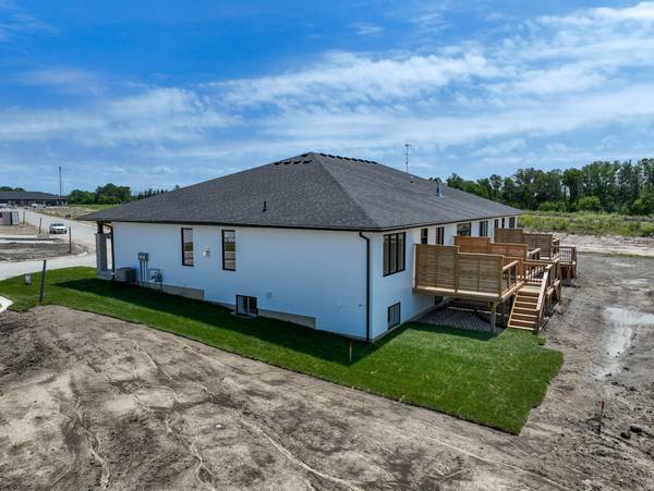 Lambton Shores, ON N0M 1T0,2 Coastal CRES #55