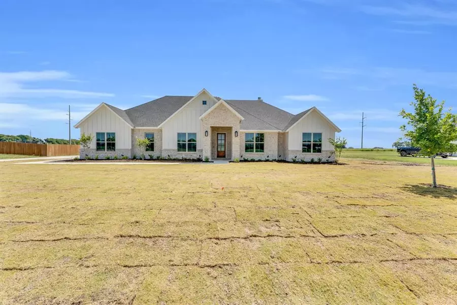 2411 Maywood Lane, Palmer, TX 75152