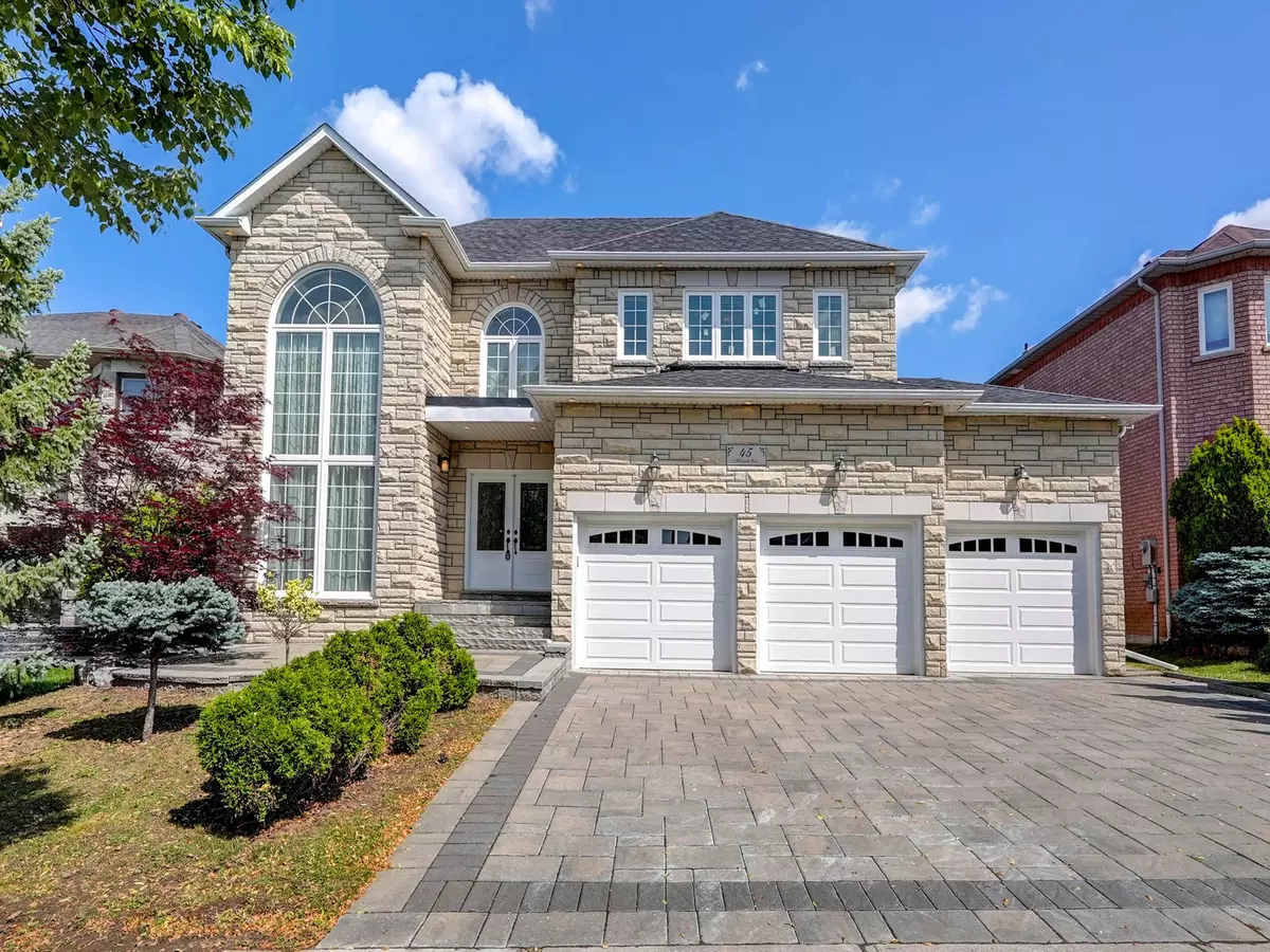 Richmond Hill, ON L4B 3W4,45 Henricks CRES