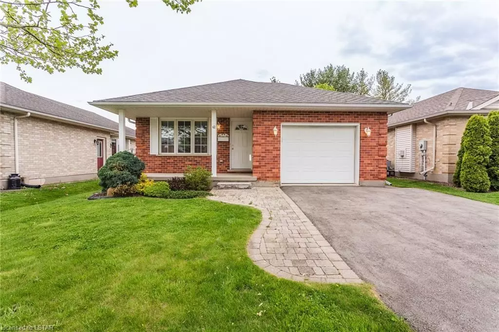 St. Thomas, ON N5P 4J2,42 PONSFORD PL