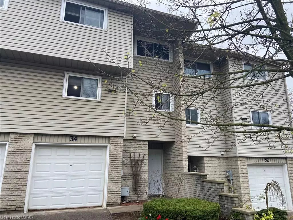 Middlesex, ON N6C 5A9,159 SANDRINGHAM CRES #34