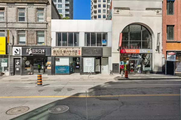 Toronto C01, ON M4Y 2B6,760 Yonge ST #2 Flr