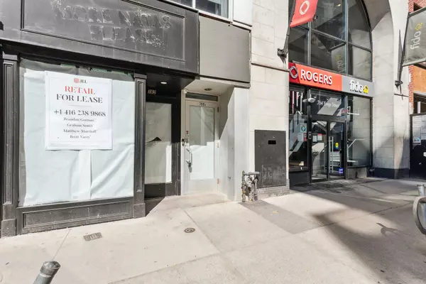 Toronto C01, ON M4Y 2B6,760 Yonge ST #2 Flr