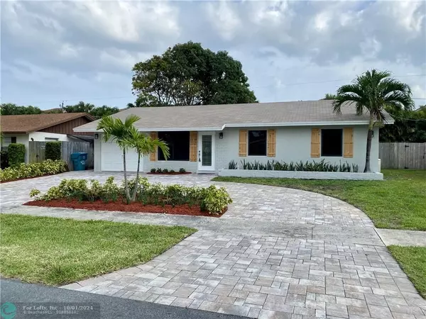 420 SE 34th Ave, Boynton Beach, FL 33435