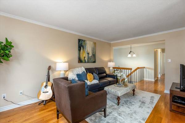 Markham, ON L3T 4K7,92 Donnamora CRES