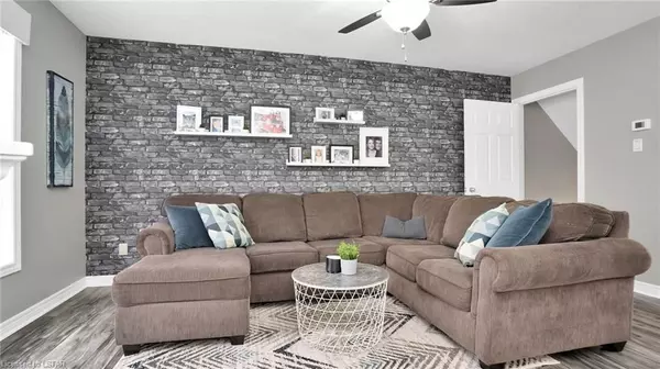 London, ON N6G 0C6,2029 FOXWOOD AVE